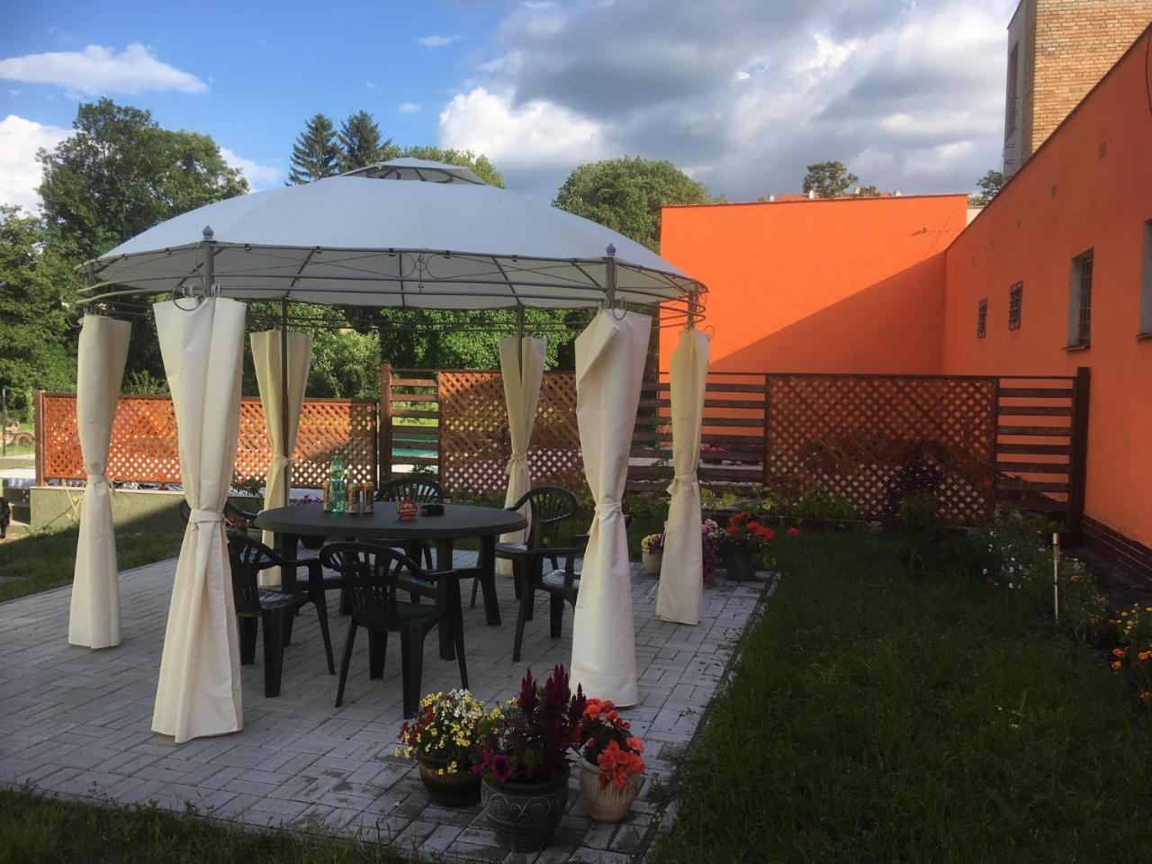 Penzion Krasny Dvur Экстерьер фото